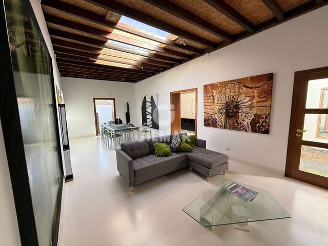 4 quarto Moradia para venda em Tejina de Guia de Isora, Guía de Isora com garagem - 1 220 000 € (Ref: 9989279)