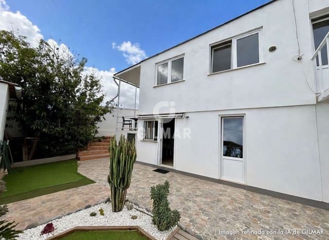 Chalet de 4 habitaciones en Buzanada, Arona en venta - 580.000 € (Ref: 9989280)