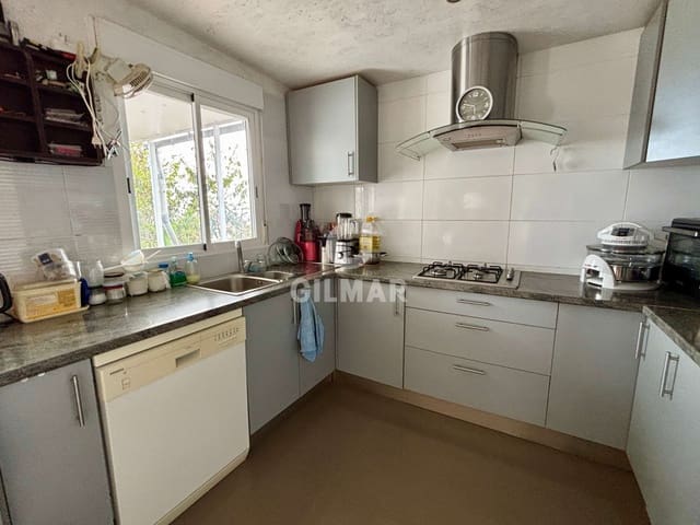 Chalet de 4 habitaciones en Buzanada, Arona en venta - 580.000 € (Ref: 9989280)