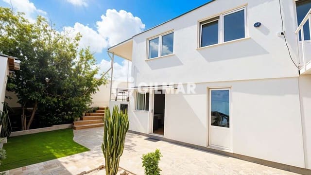 4 soveværelse Villa til salg i Buzanada, Arona - € 639.000 (Ref: 9989280)
