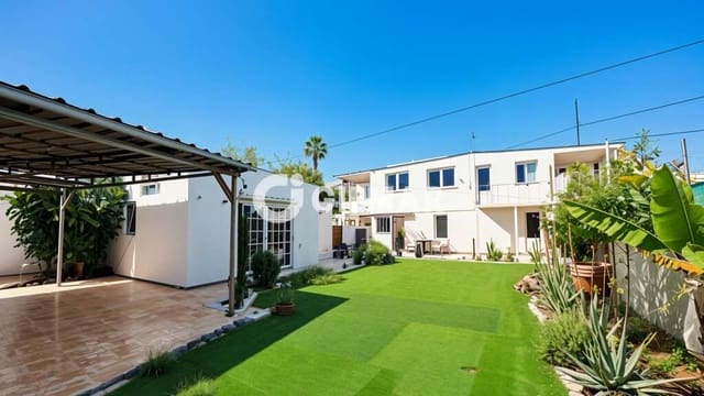 4 soveværelse Villa til salg i Buzanada, Arona - € 639.000 (Ref: 9989280)