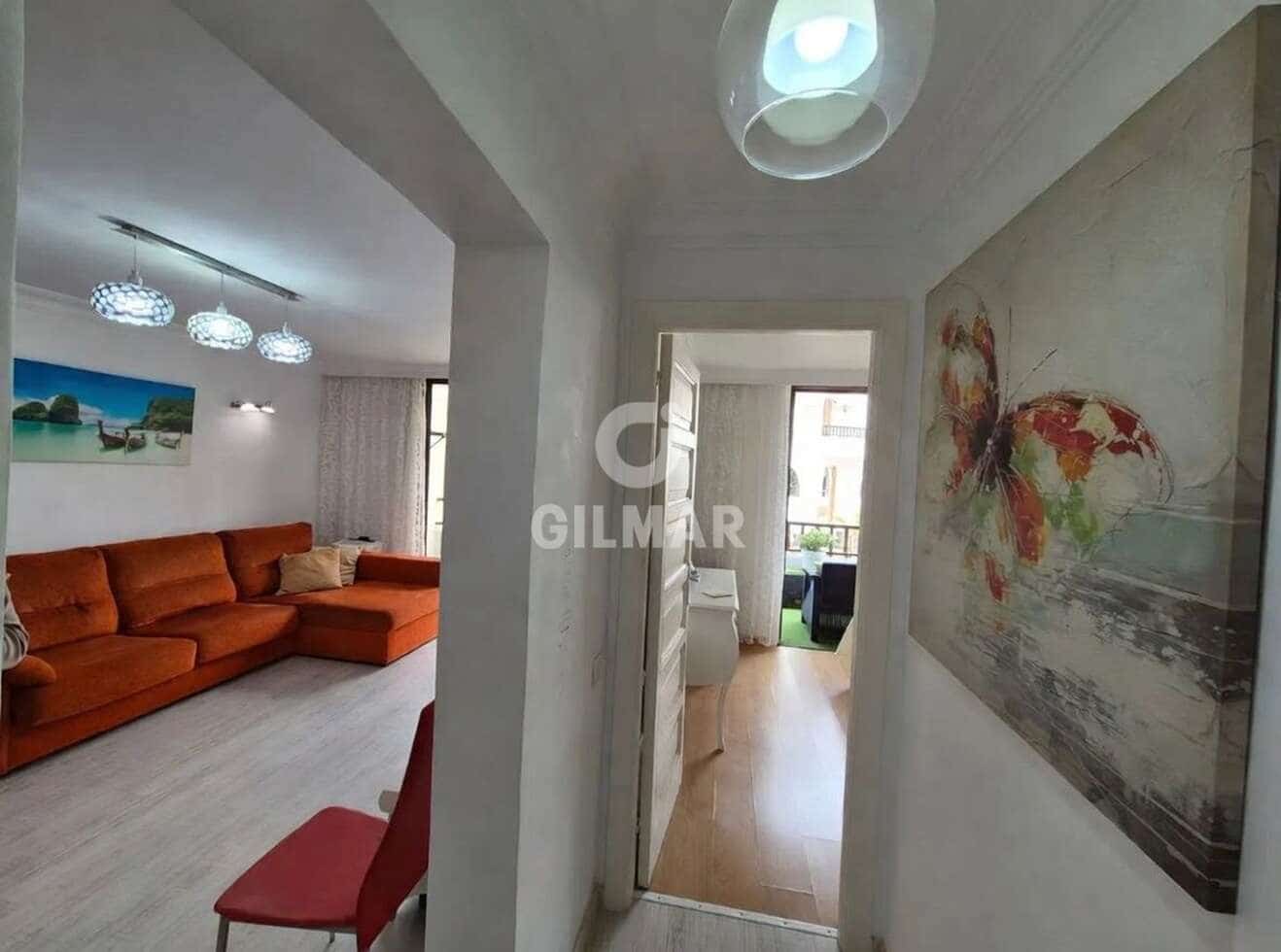 2 makuuhuone Asunto myytävänä paikassa Playa de las Americas mukana uima-altaan 
autotalli - 630 000 € (Ref: 9989281)
