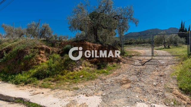 Tontti myytävänä paikassa Pinos de Alhaurin, Alhaurín de la Torre - 1 490 000 € (Ref: 9989487)