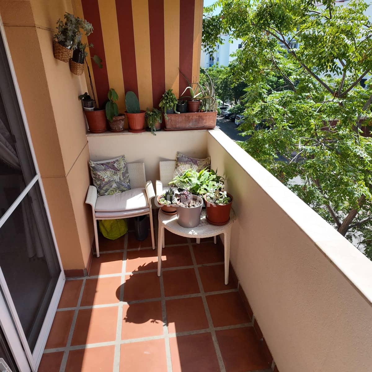 3 makuuhuone Asunto myytävänä paikassa Estepona mukana uima-altaan 
autotalli - 475 000 € (Ref: 9989869)