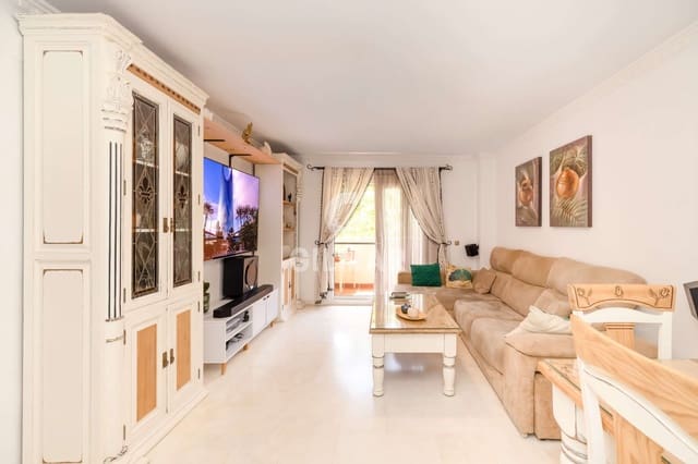 3 bedroom Flat for sale in Huerta Nueva, Estepona with pool garage - € 475,000 (Ref: 9989869)
