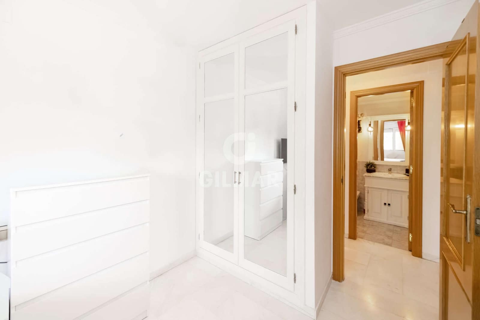3 Zimmer Wohnung zu verkaufen in Estepona mit Pool Garage - 460.000 € (Ref: 9989869)