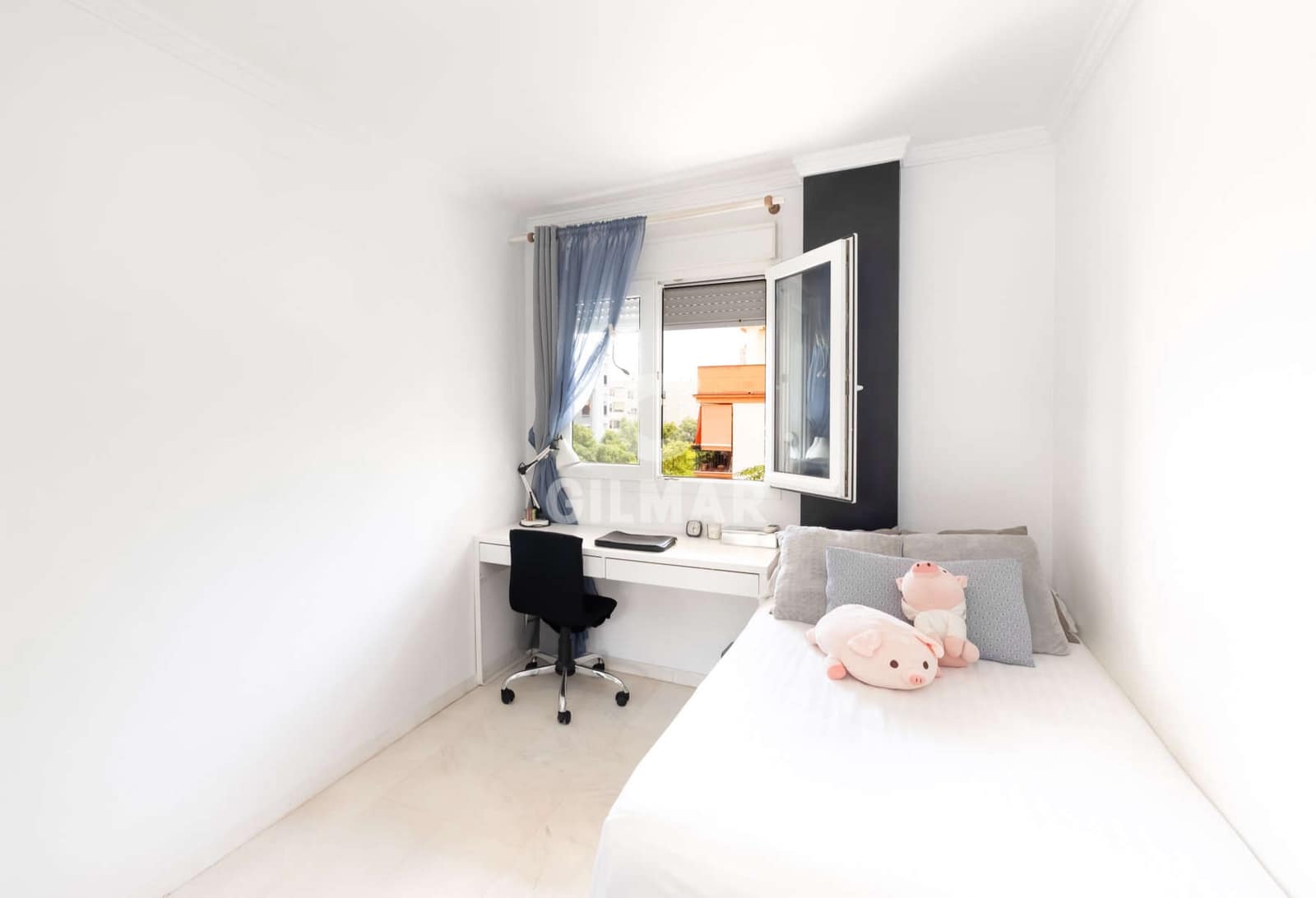 3 Zimmer Wohnung zu verkaufen in Estepona mit Pool Garage - 460.000 € (Ref: 9989869)