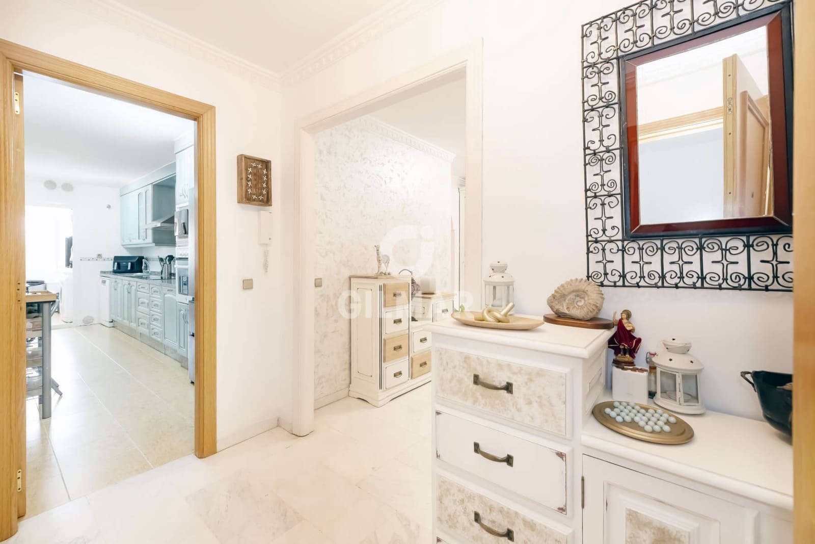 3 Zimmer Wohnung zu verkaufen in Estepona mit Pool Garage - 460.000 € (Ref: 9989869)