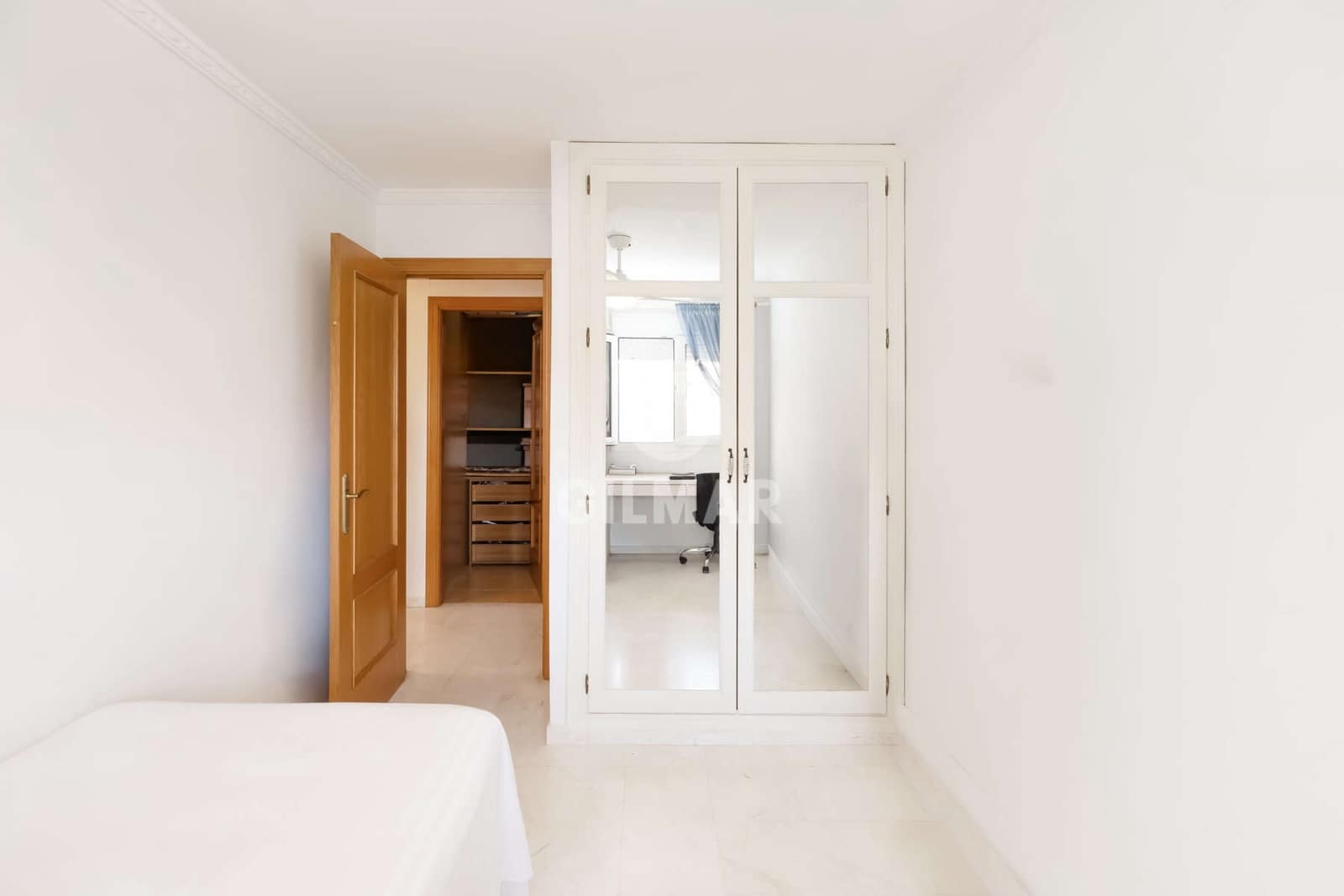 3 Zimmer Wohnung zu verkaufen in Estepona mit Pool Garage - 460.000 € (Ref: 9989869)
