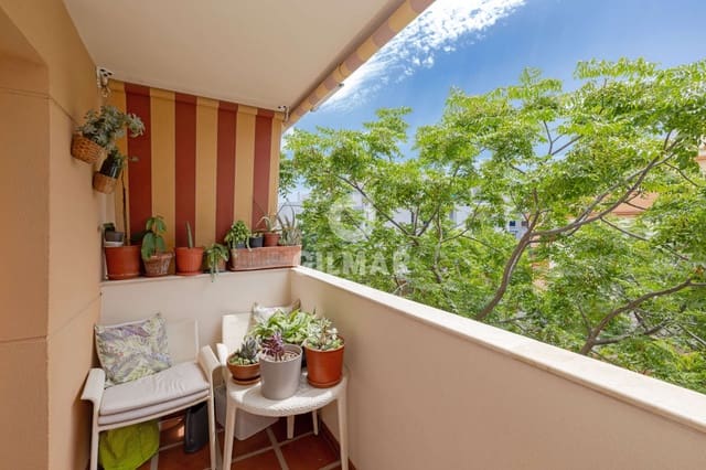 3 bedroom Flat for sale in Huerta Nueva, Estepona with pool garage - € 475,000 (Ref: 9989869)