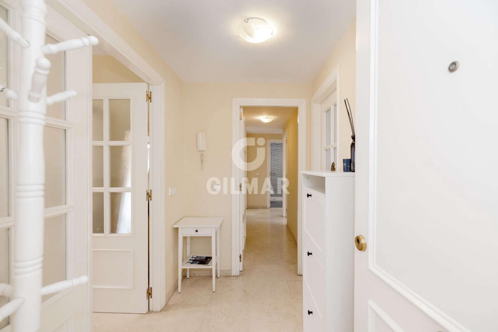 4 quarto Apartamento para venda em Estepona com garagem - 636 000 € (Ref: 9989871)