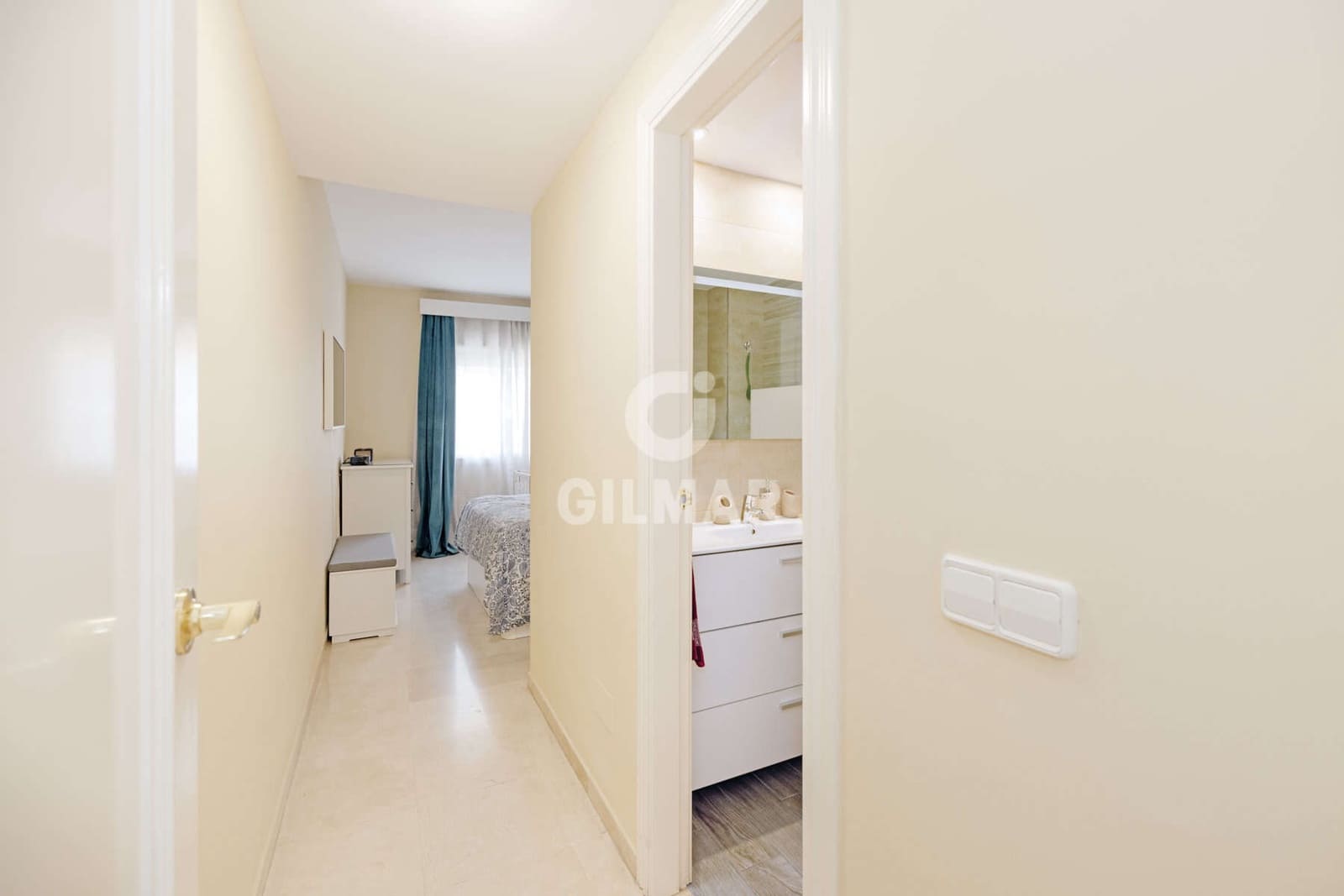 4 quarto Apartamento para venda em Estepona com garagem - 636 000 € (Ref: 9989871)