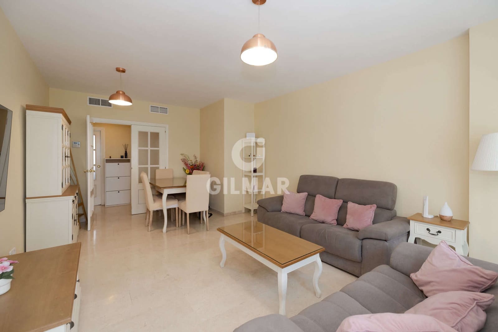 4 quarto Apartamento para venda em Estepona com garagem - 636 000 € (Ref: 9989871)