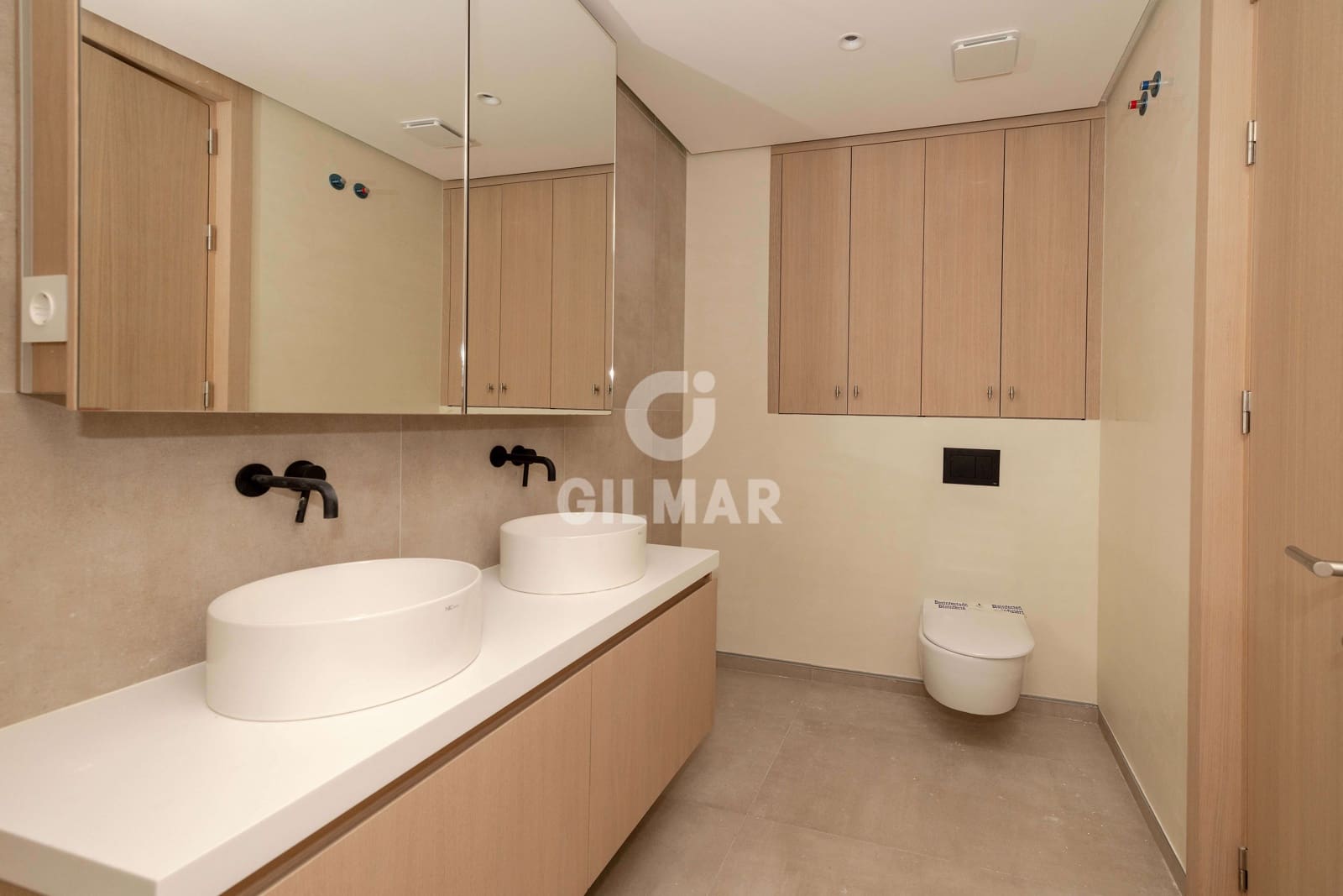3 Zimmer Wohnung zu verkaufen in Malaga Stadt mit Pool Garage - 1.590.000 € (Ref: 9989877)