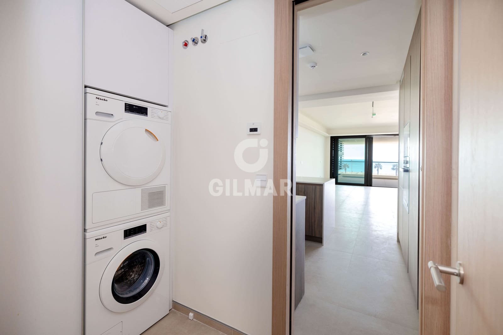 3 Zimmer Wohnung zu verkaufen in Malaga Stadt mit Pool Garage - 1.590.000 € (Ref: 9989877)