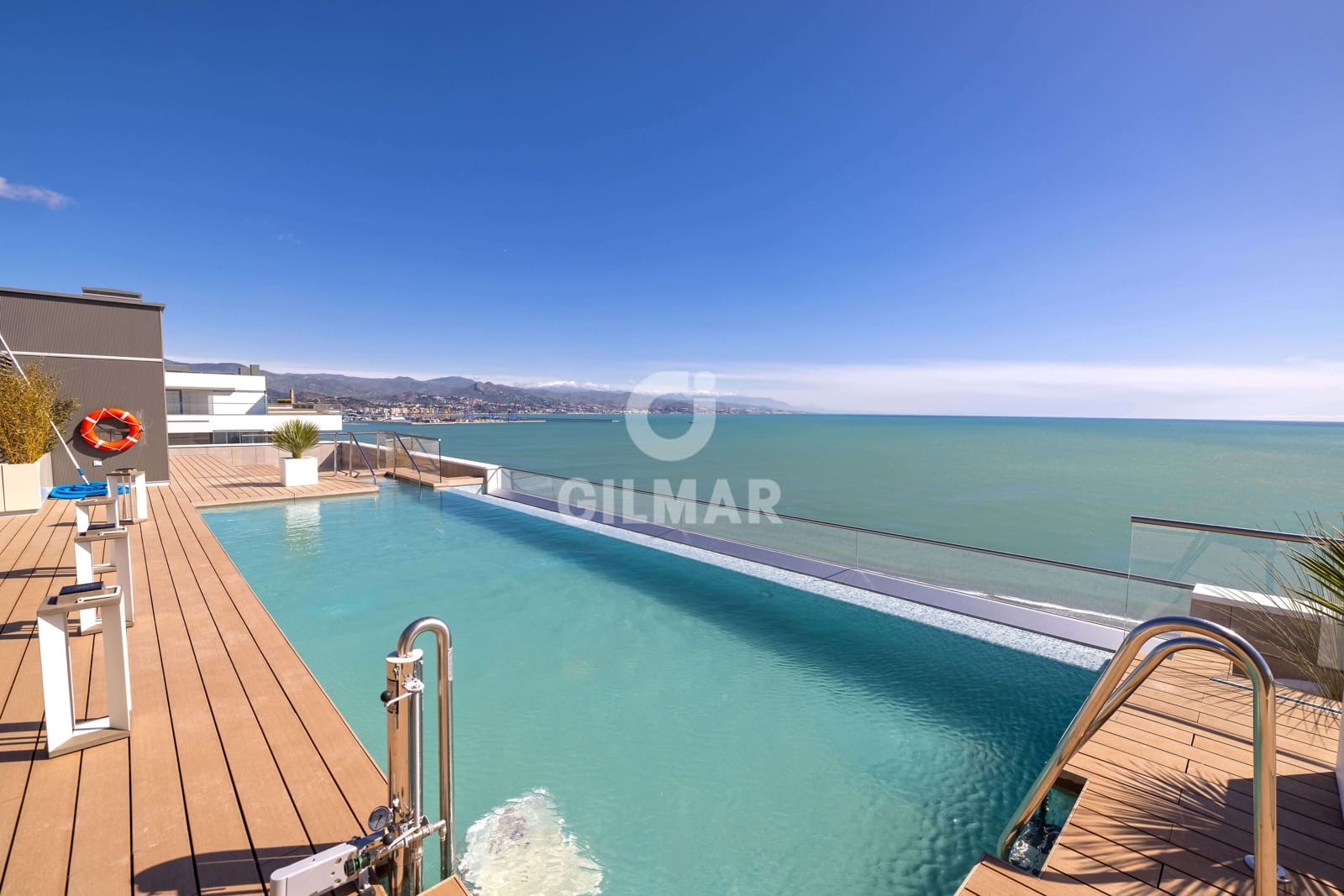3 Zimmer Wohnung zu verkaufen in Malaga Stadt mit Pool Garage - 1.590.000 € (Ref: 9989877)