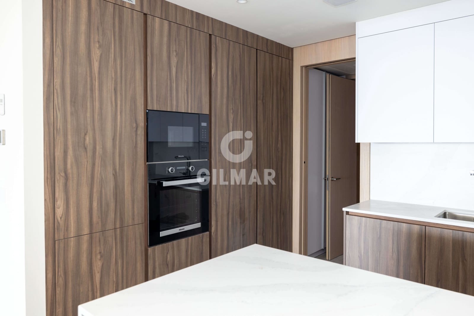 3 Zimmer Wohnung zu verkaufen in Malaga Stadt mit Pool Garage - 1.590.000 € (Ref: 9989877)