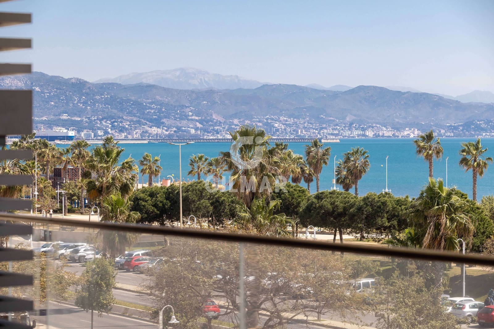 3 Zimmer Wohnung zu verkaufen in Malaga Stadt mit Pool Garage - 1.590.000 € (Ref: 9989877)