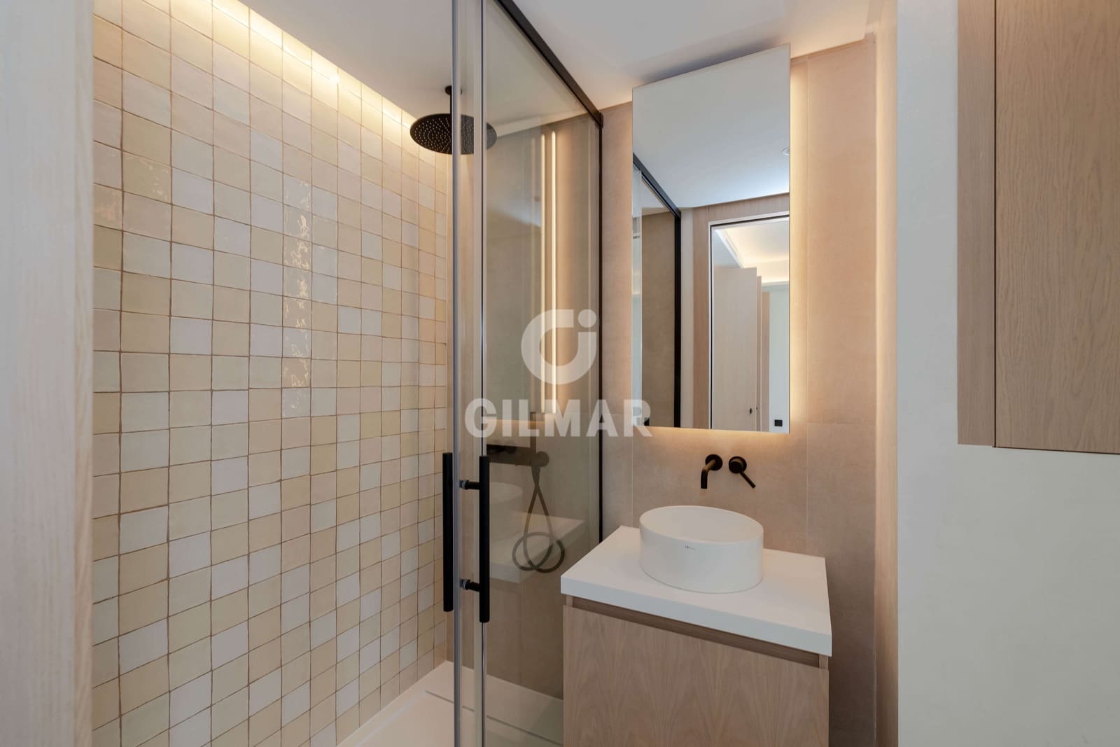 4 sovrum Lägenhet till salu i Malaga stad med pool garage - 2 330 000 € (Ref: 9989878)