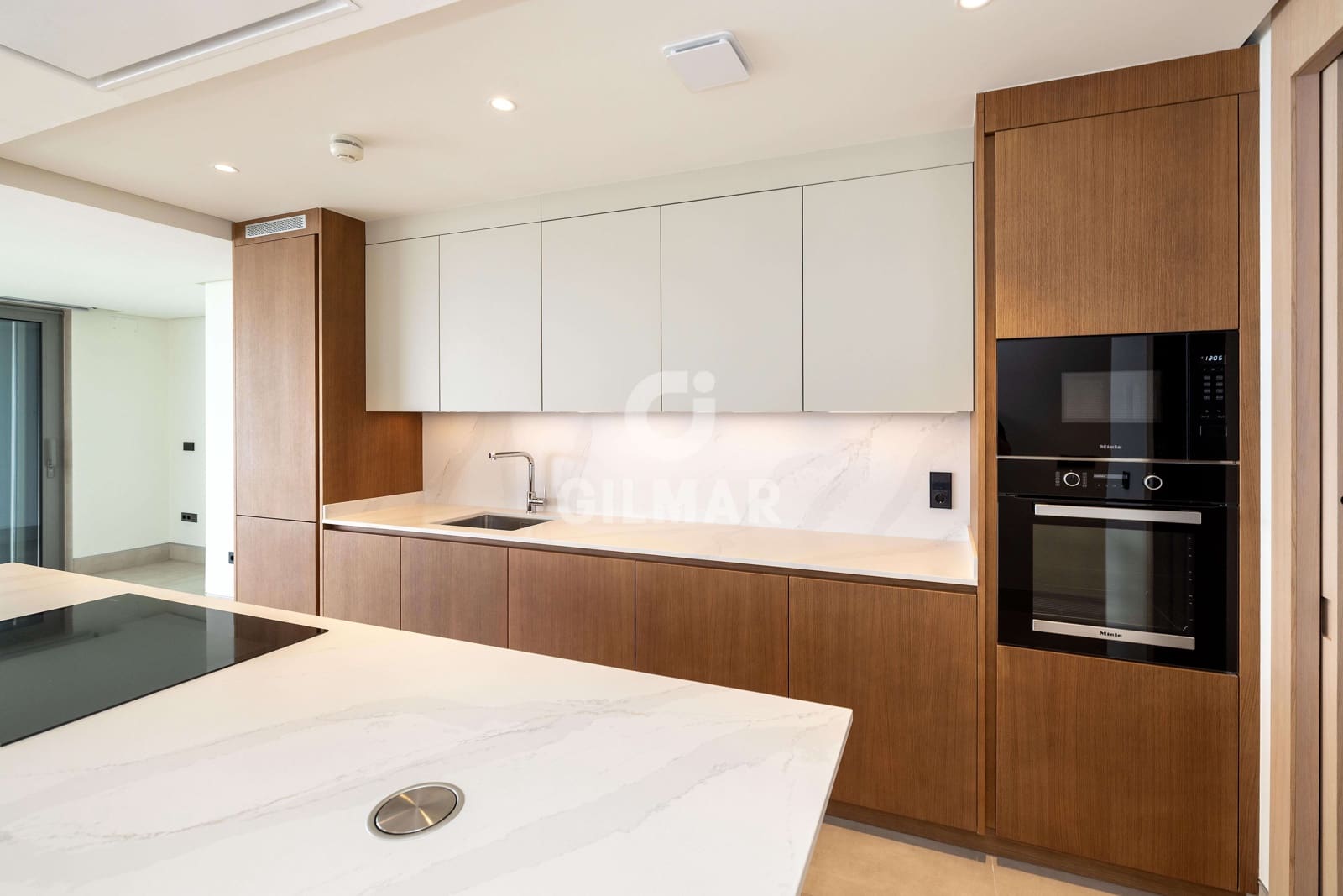 4 sovrum Lägenhet till salu i Malaga stad med pool garage - 2 330 000 € (Ref: 9989878)