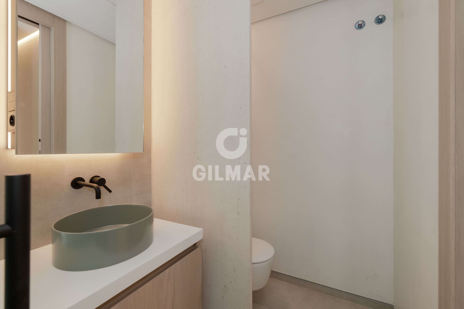 4 sovrum Lägenhet till salu i Malaga stad med pool garage - 2 330 000 € (Ref: 9989878)