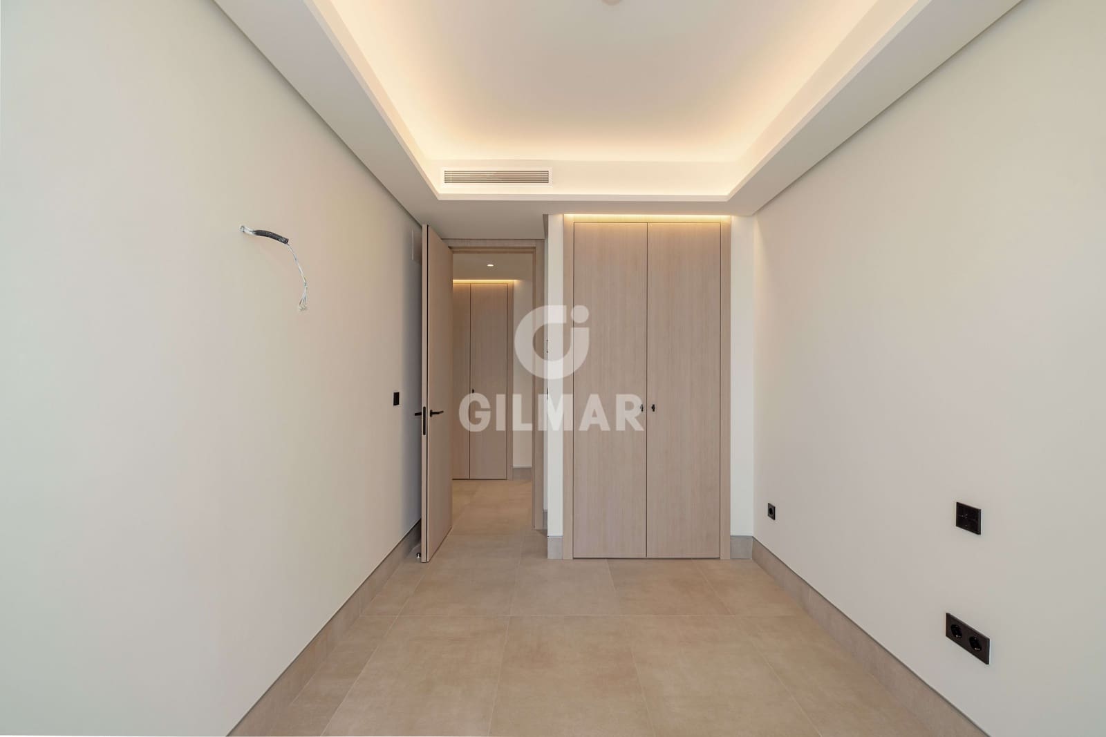 4 sovrum Lägenhet till salu i Malaga stad med pool garage - 2 330 000 € (Ref: 9989878)