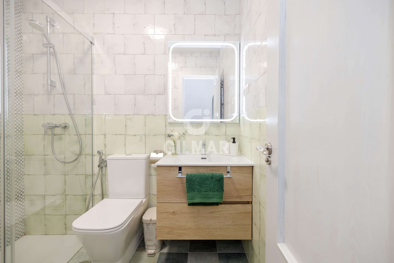 3 sovrum Radhus till salu i Malaga stad - 533 000 € (Ref: 9989879)