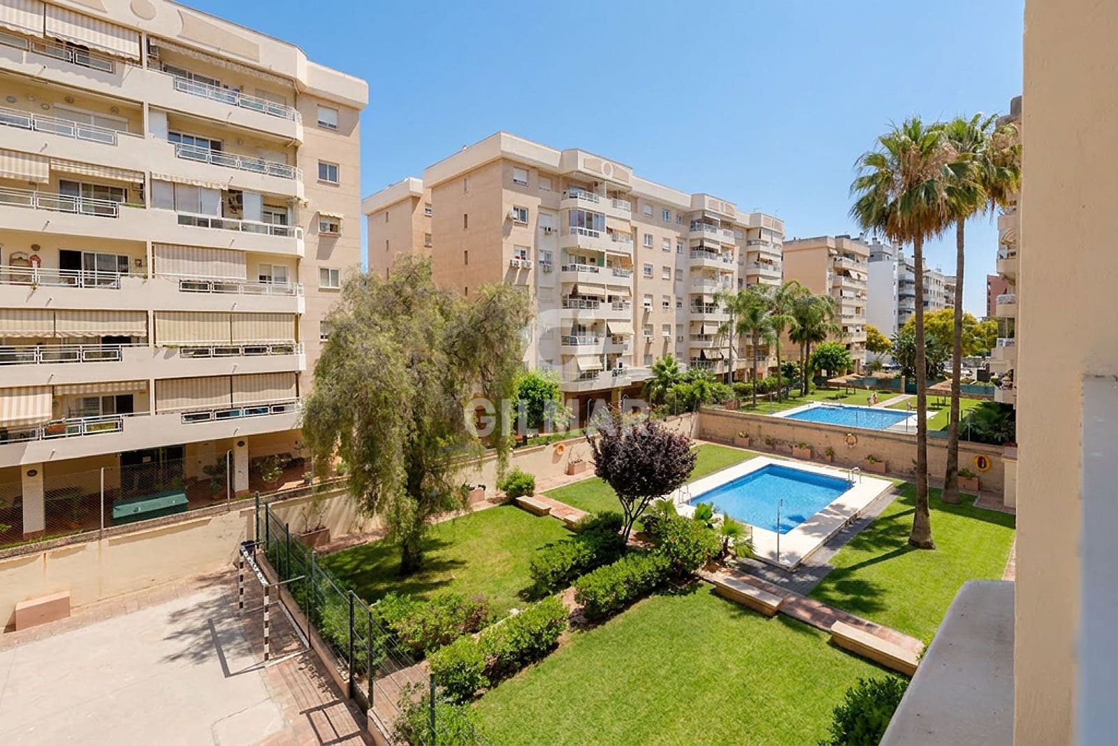 3 soverom Leilighet til salgs i Malaga by med svømmebasseng garasje - € 475 000 (Ref: 9989883)