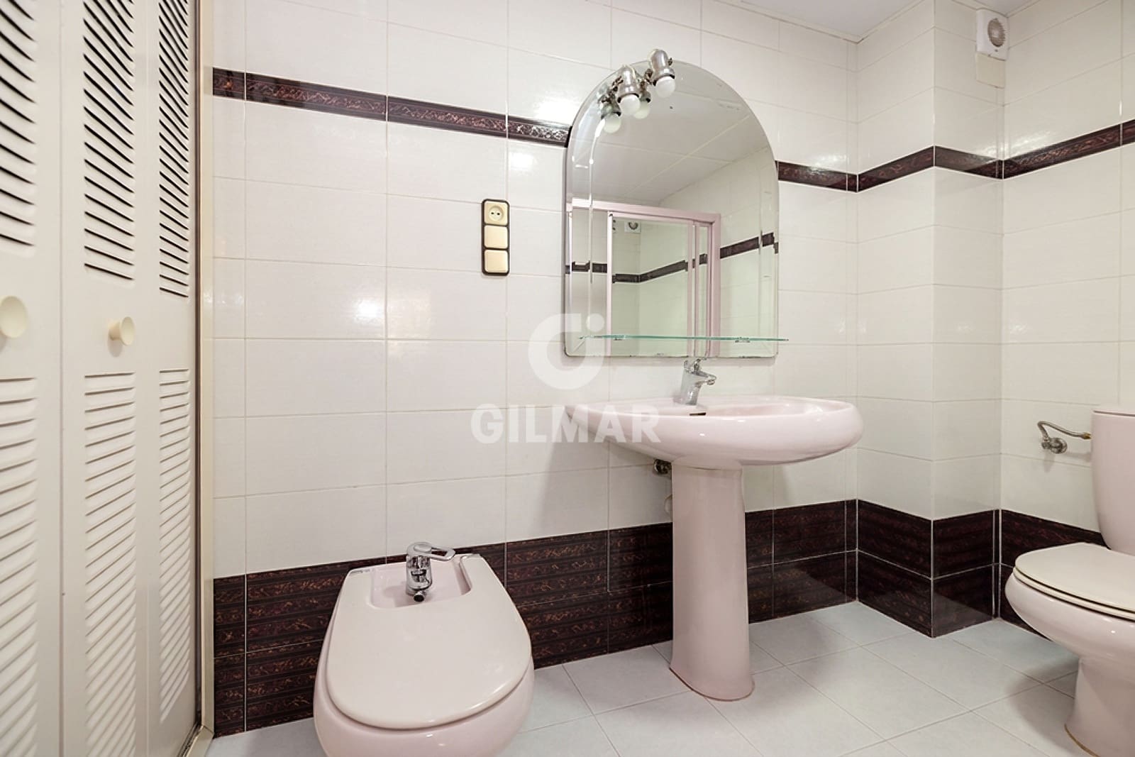 3 soverom Leilighet til salgs i Malaga by med svømmebasseng garasje - € 475 000 (Ref: 9989883)