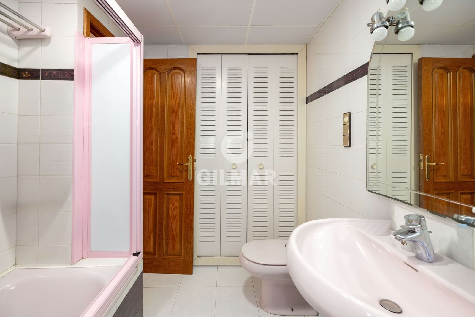 3 soverom Leilighet til salgs i Malaga by med svømmebasseng garasje - € 475 000 (Ref: 9989883)