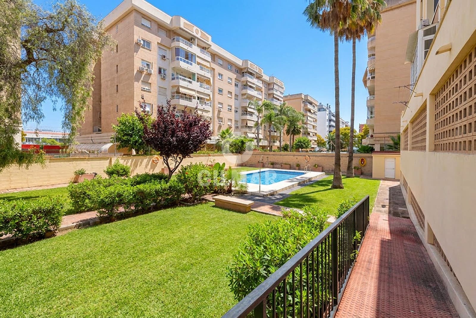 3 soverom Leilighet til salgs i Malaga by med svømmebasseng garasje - € 475 000 (Ref: 9989883)