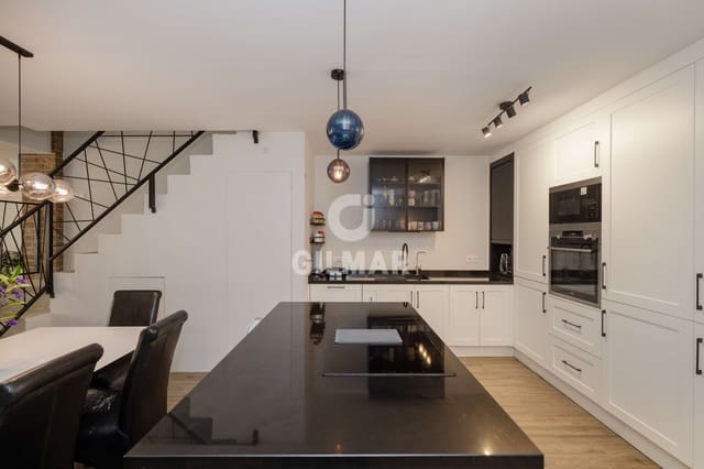 5 Zimmer Reihenhaus zu verkaufen in Huelin, Málaga Stadt - 650.000 € (Ref: 9989884)