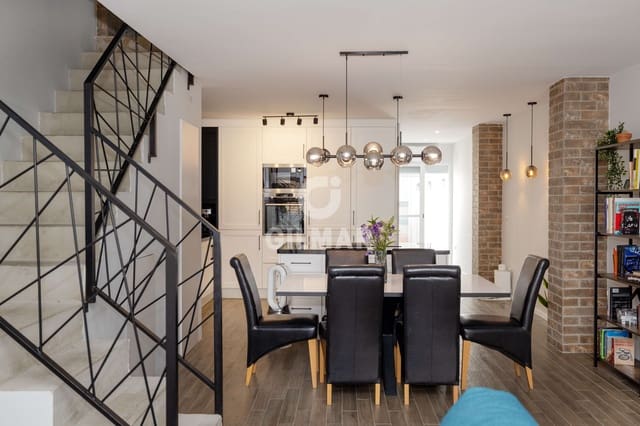 5 Zimmer Reihenhaus zu verkaufen in Huelin, Málaga Stadt - 650.000 € (Ref: 9989884)