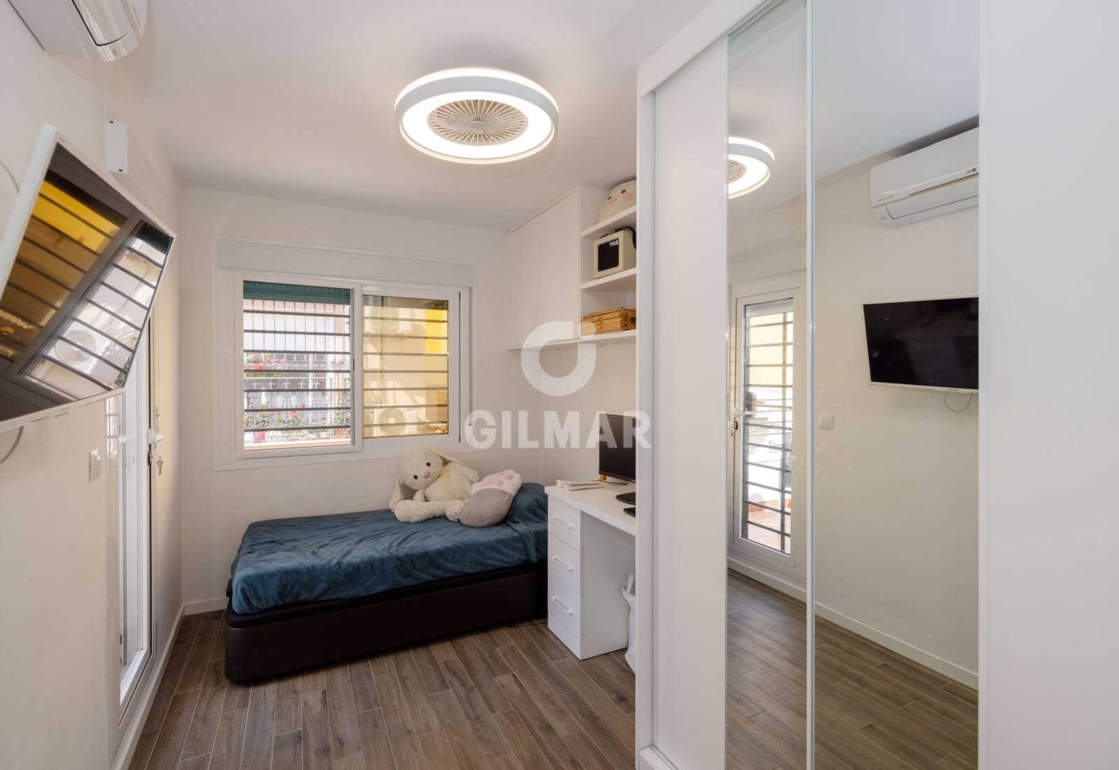 5 bedroom Terraced Villa for sale in Malaga city - € 650,000 (Ref: 9989884)
