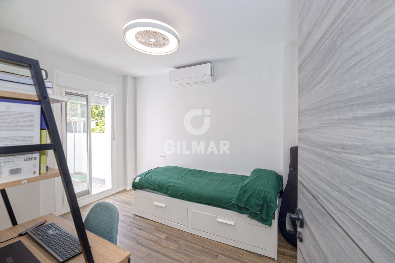 5 bedroom Terraced Villa for sale in Malaga city - € 650,000 (Ref: 9989884)