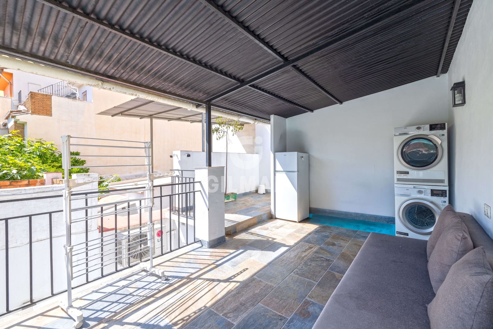 5 bedroom Terraced Villa for sale in Malaga city - € 650,000 (Ref: 9989884)