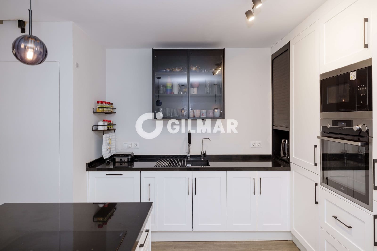 5 soverom Rekkehus til salgs i Malaga by - € 620 000 (Ref: 9989884)