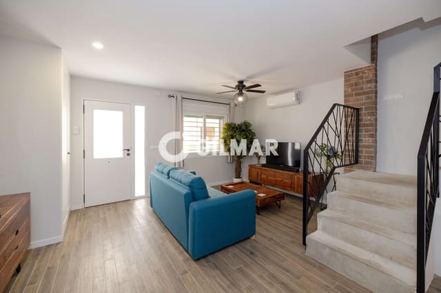5 chambre Villa/Maison Mitoyenne à vendre à Huelin, Malaga ville - 620 000 € (Ref: 9989884)