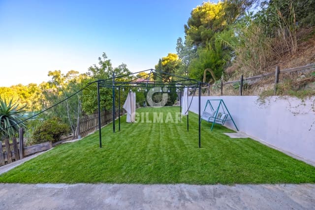 Chalet de 8 habitaciones en Camino del Colmenar, Málaga ciudad en venta con piscina garaje - 775.000 € (Ref: 9989886)