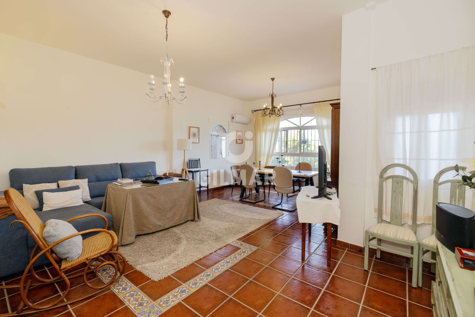 Chalet de 8 habitaciones en Málaga ciudad en venta con piscina garaje - 775.000 € (Ref: 9989886)