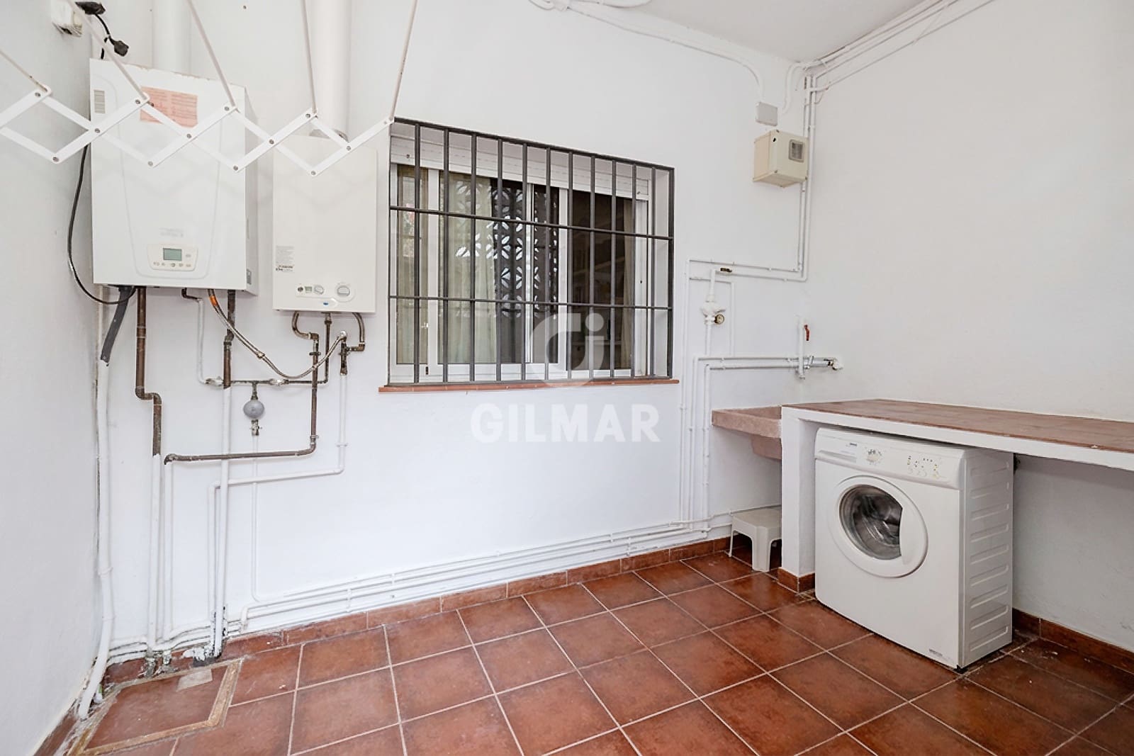 Chalet de 8 habitaciones en Málaga ciudad en venta con piscina garaje - 775.000 € (Ref: 9989886)