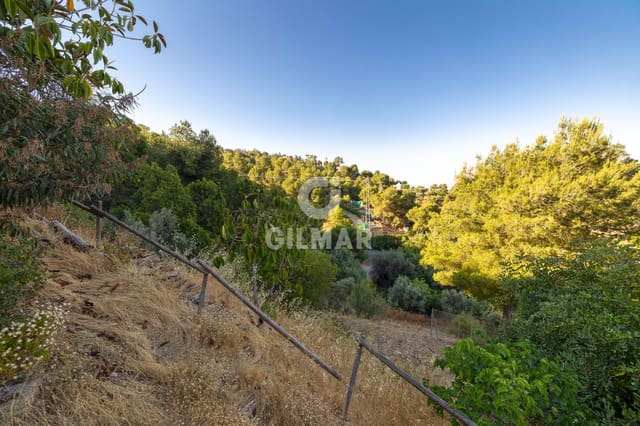 Chalet de 8 habitaciones en Camino del Colmenar, Málaga ciudad en venta con piscina garaje - 775.000 € (Ref: 9989886)