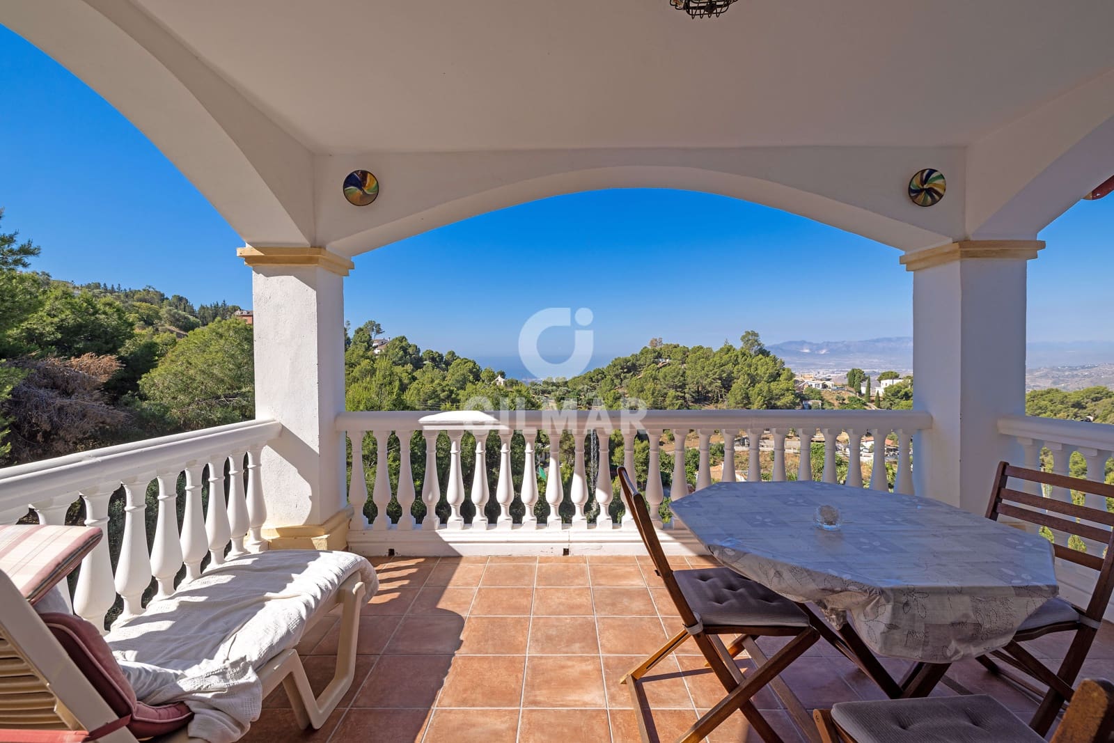 Chalet de 8 habitaciones en Málaga ciudad en venta con piscina garaje - 775.000 € (Ref: 9989886)