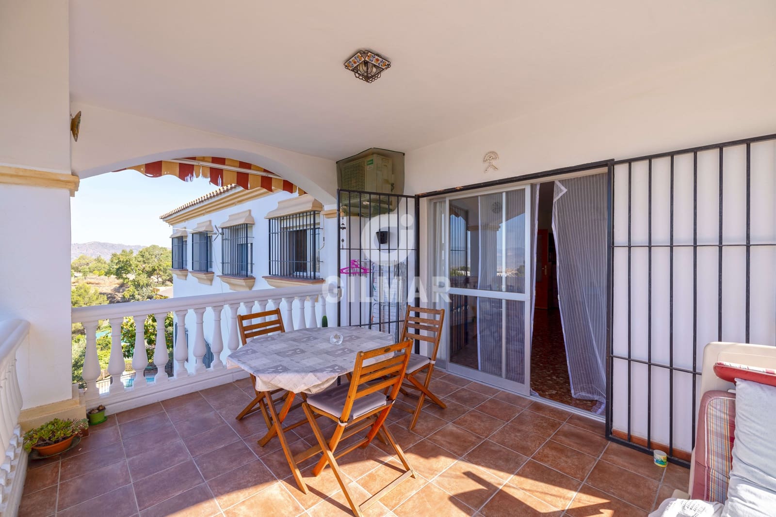 Chalet de 8 habitaciones en Málaga ciudad en venta con piscina garaje - 775.000 € (Ref: 9989886)