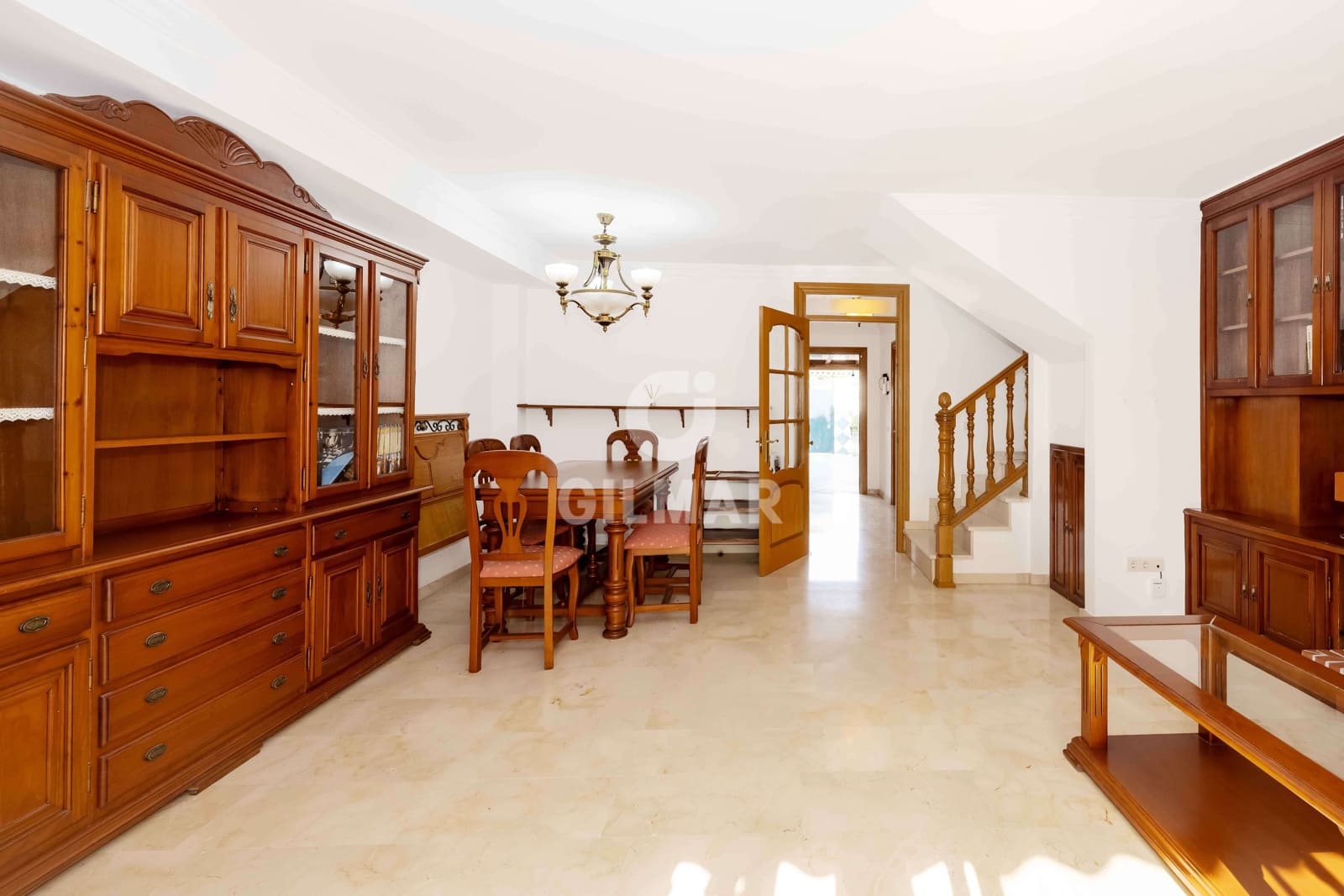 4 makuuhuone Rivitalo myytävänä paikassa Marbella - 595 000 € (Ref: 9991849)