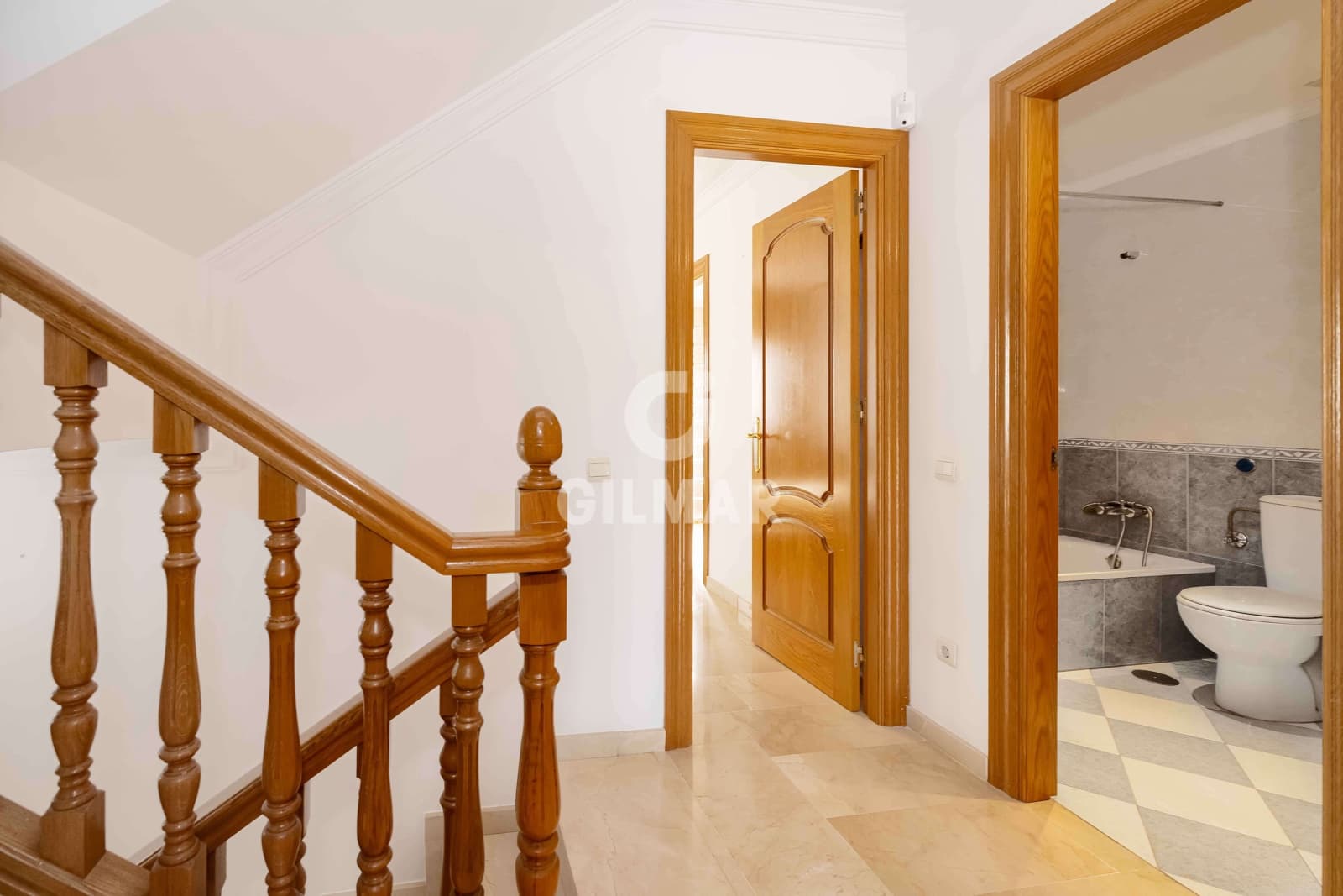 4 makuuhuone Rivitalo myytävänä paikassa Marbella - 595 000 € (Ref: 9991849)
