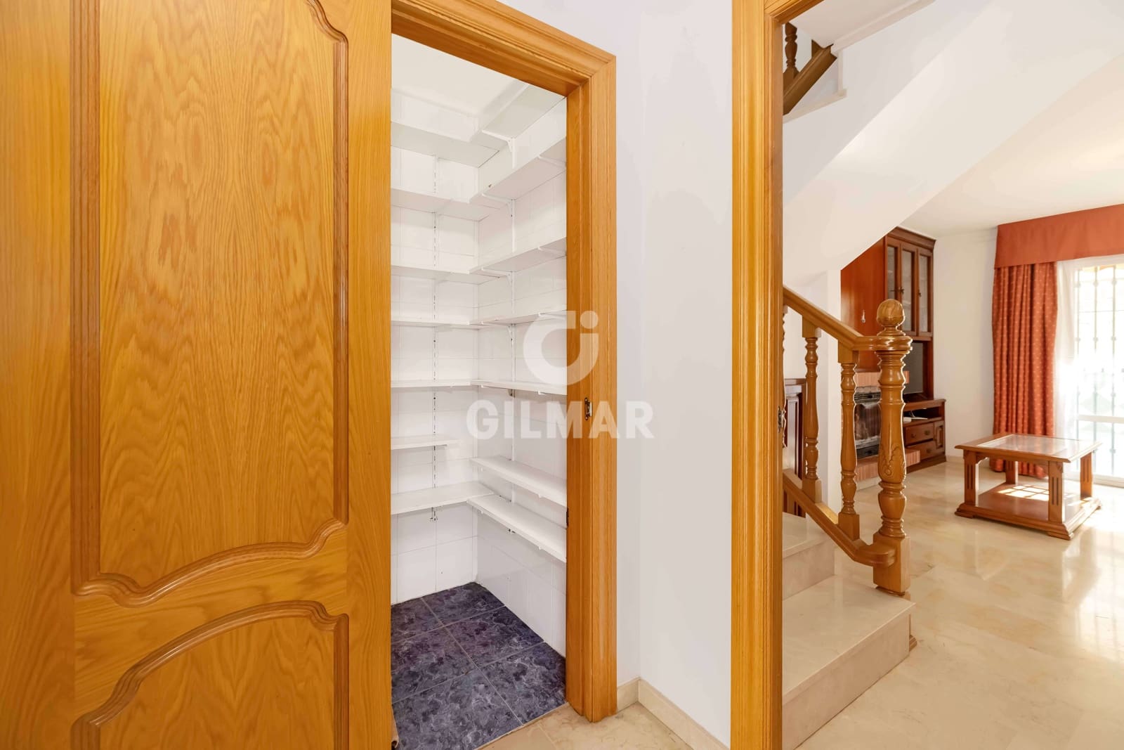 4 makuuhuone Rivitalo myytävänä paikassa Marbella - 595 000 € (Ref: 9991849)