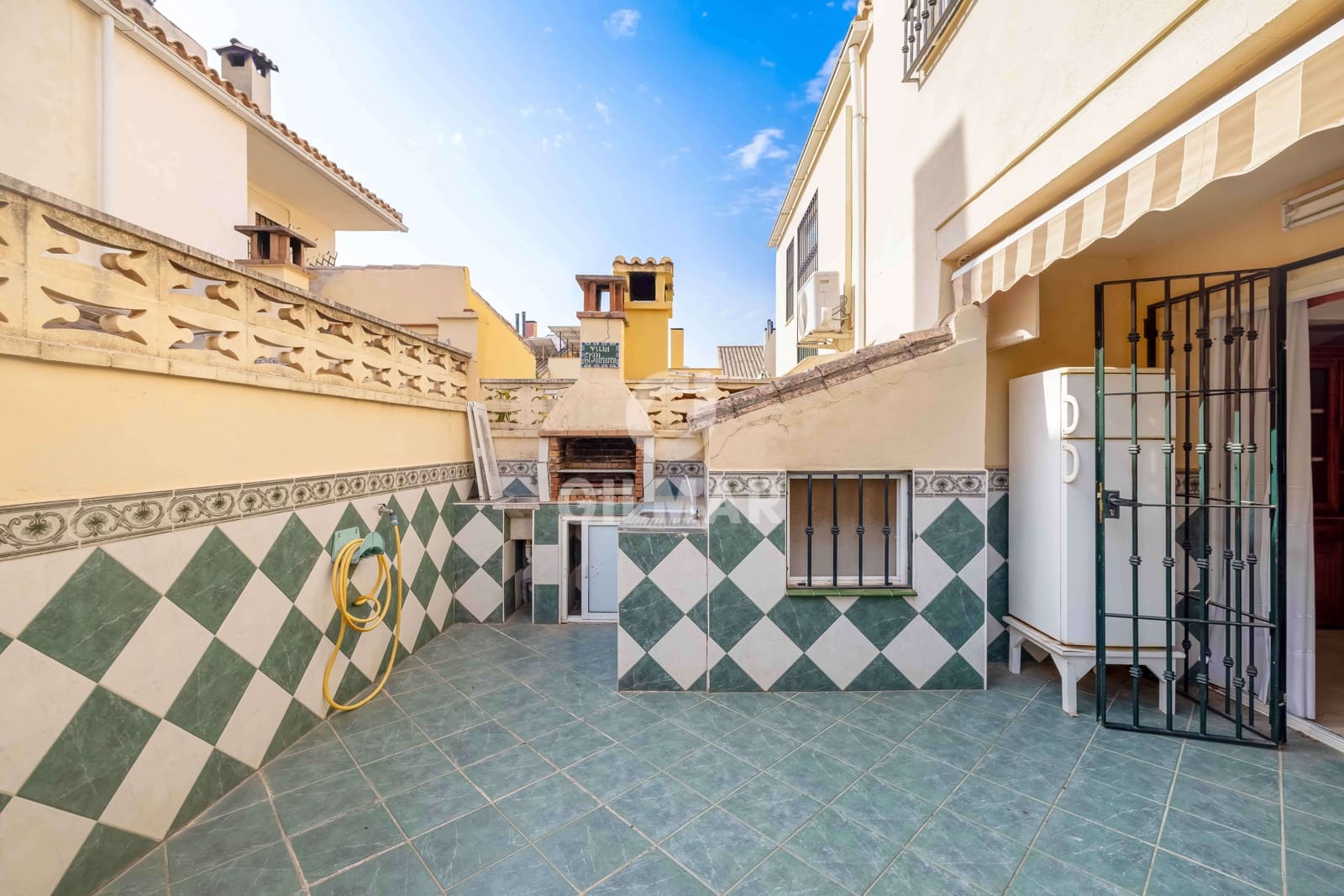 4 makuuhuone Rivitalo myytävänä paikassa Marbella - 595 000 € (Ref: 9991849)