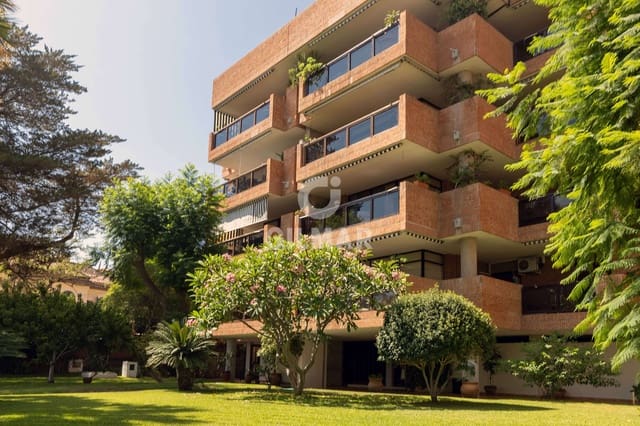 4 slaapkamer Flat te koop in Valle de los Galanes, Málaga stad met garage - € 1.250.000 (Ref: 9994566)