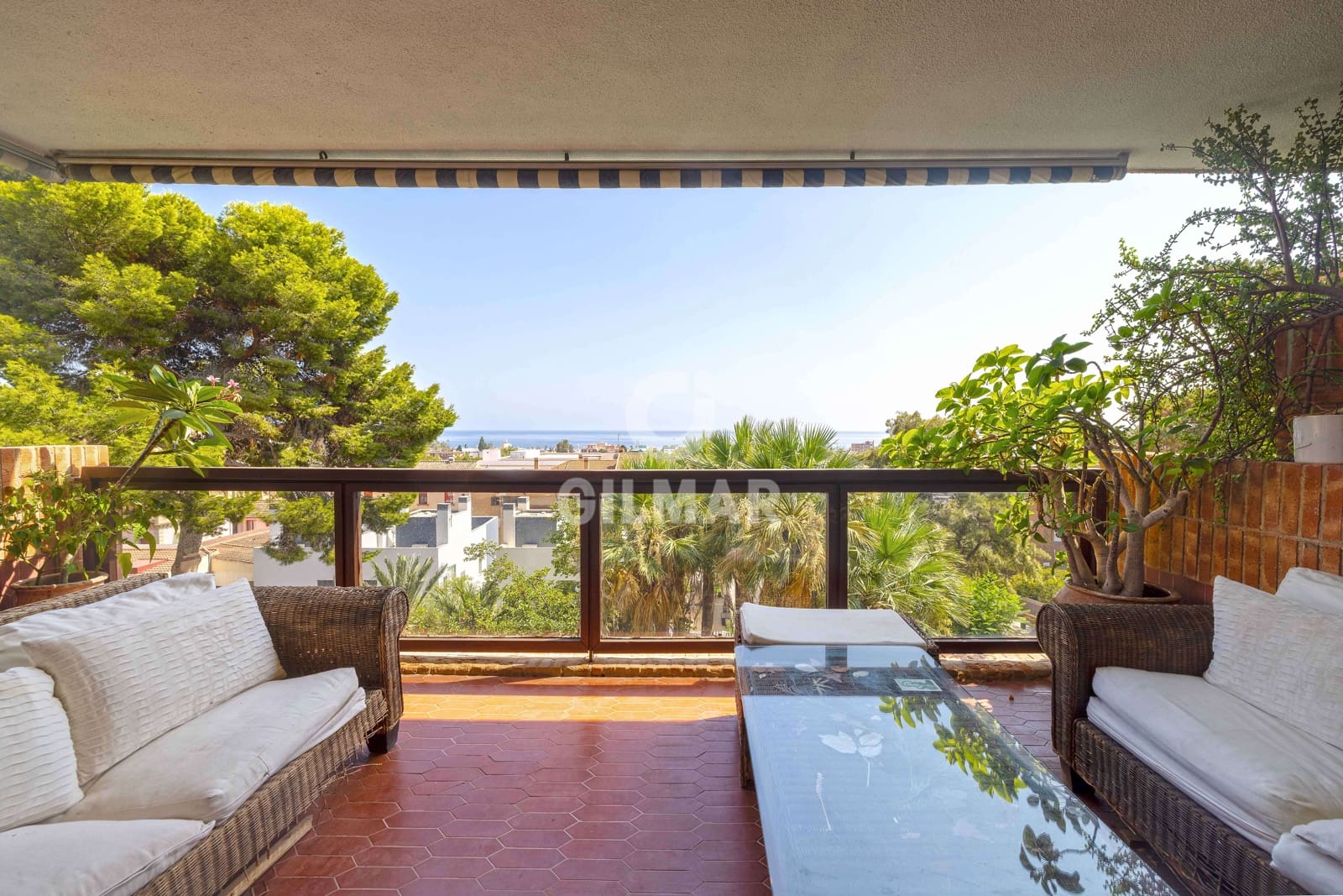 4 bedroom Flat for sale in Malaga city with garage - € 1,250,000 (Ref: 9994566)